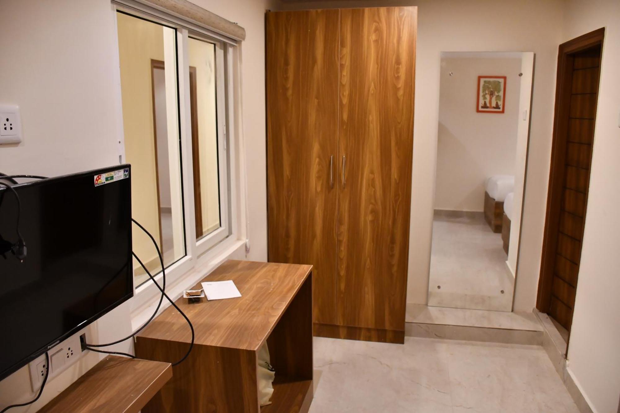 Dhruv Elite And Banquets Hotel Hyderabad Ngoại thất bức ảnh