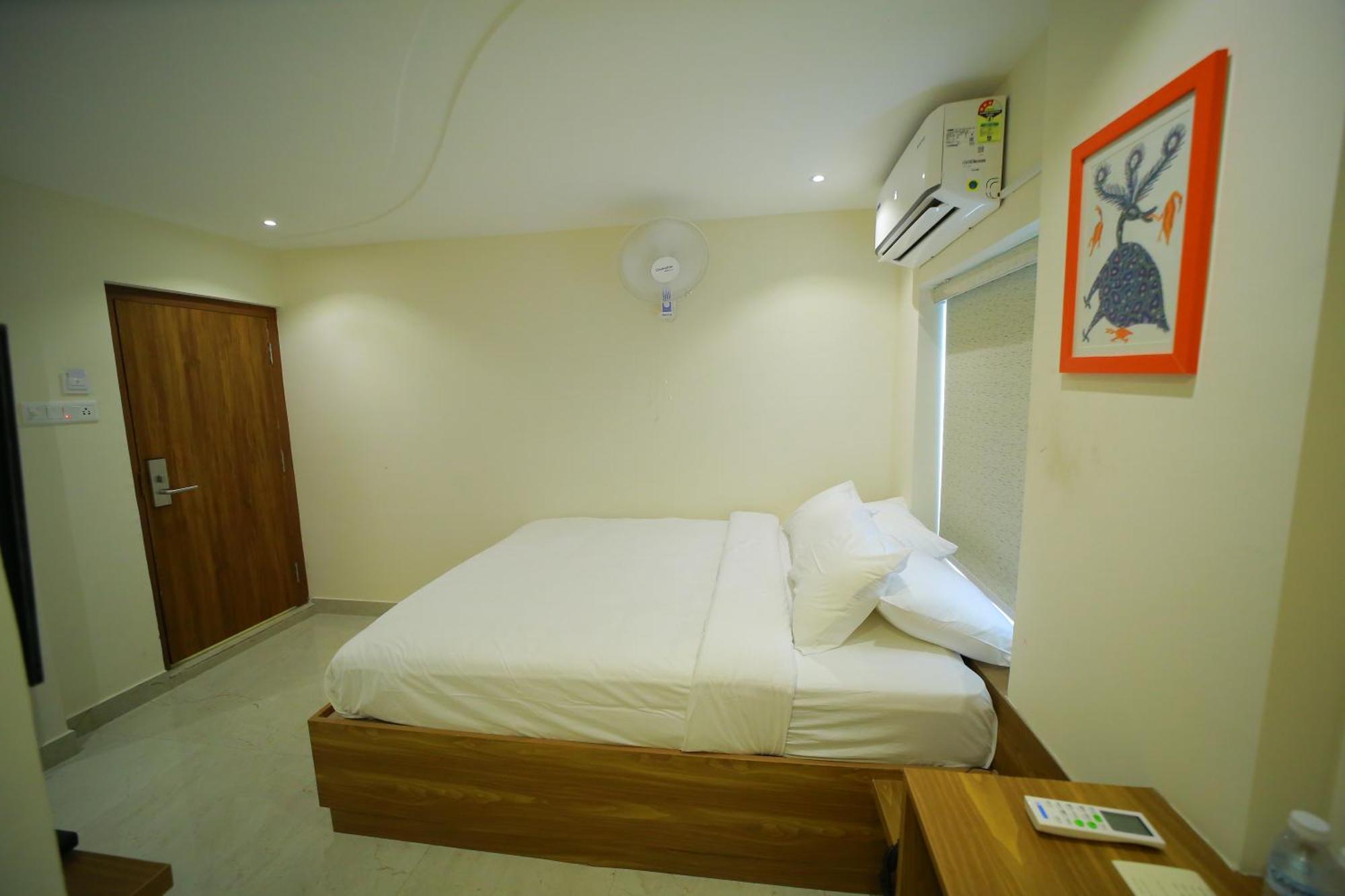 Dhruv Elite And Banquets Hotel Hyderabad Ngoại thất bức ảnh