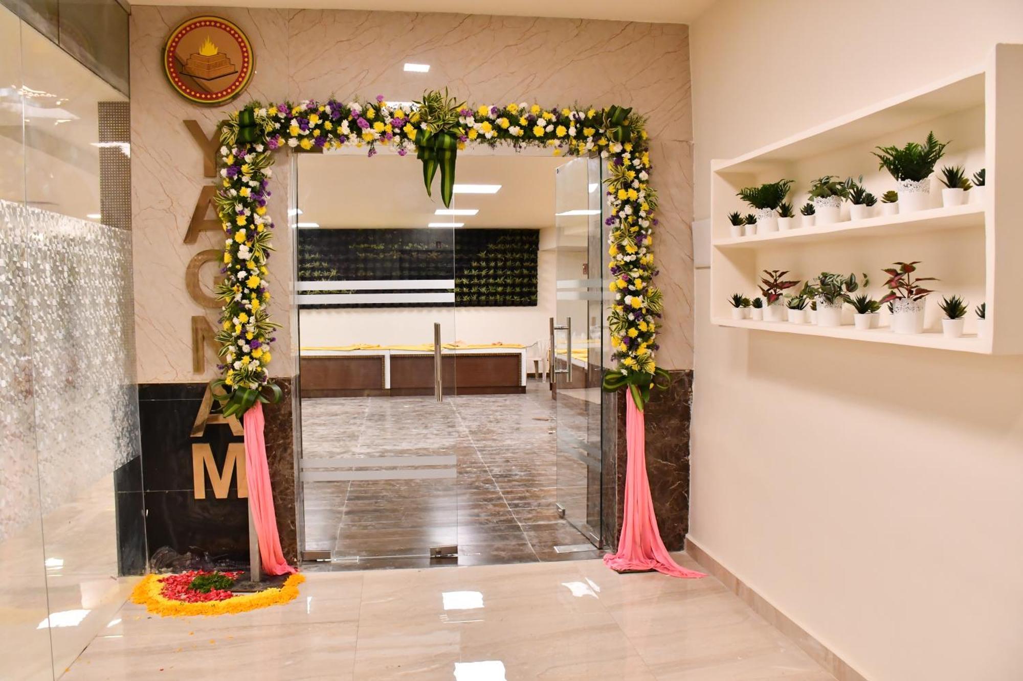 Dhruv Elite And Banquets Hotel Hyderabad Ngoại thất bức ảnh